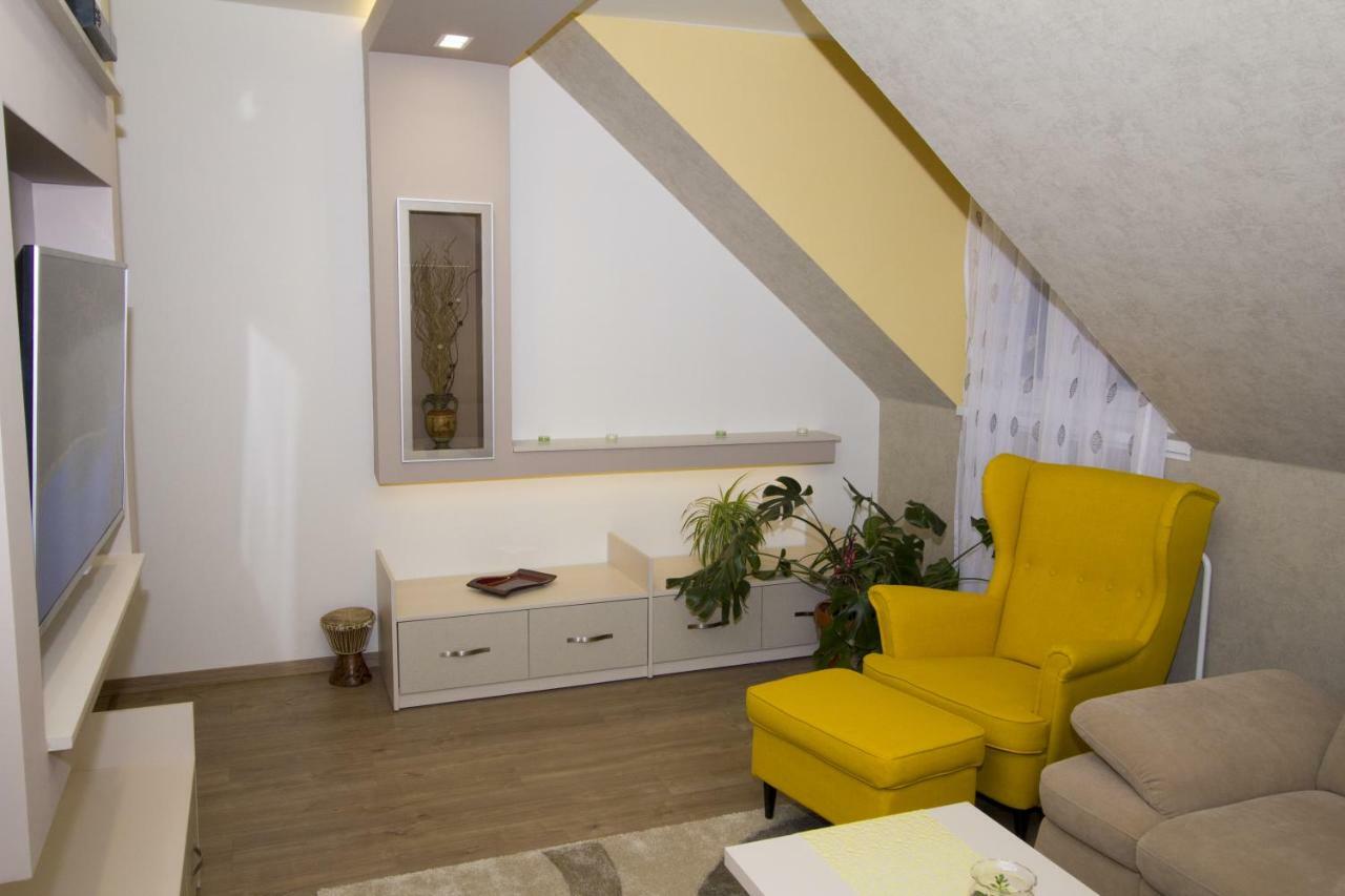 Apartamento Chez Moi Debrecen Exterior foto