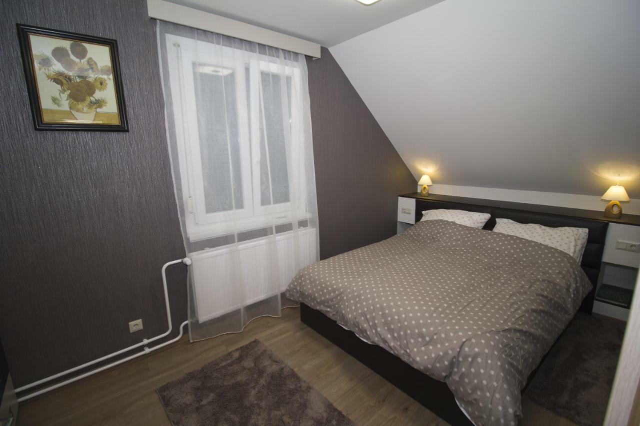 Apartamento Chez Moi Debrecen Exterior foto